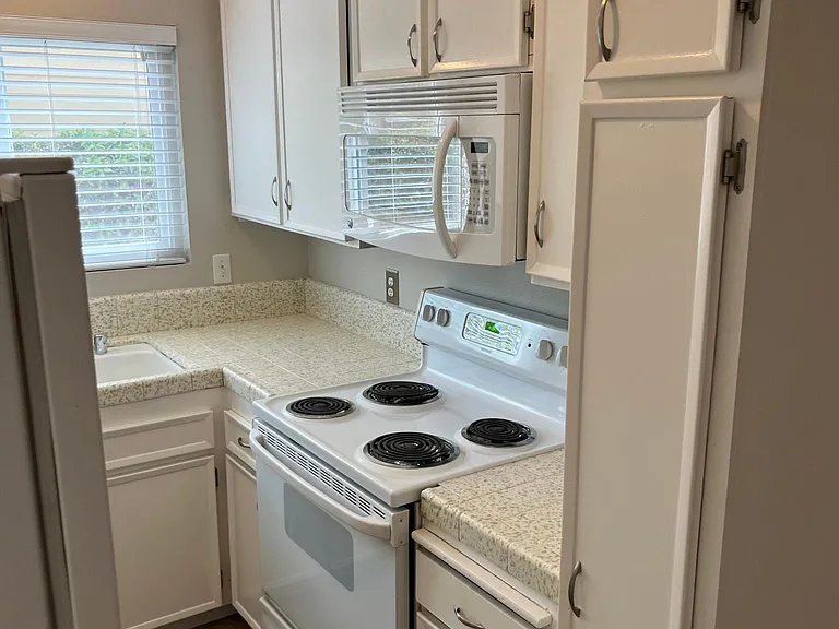4475 Cherokee Ave #3 — Photo 9