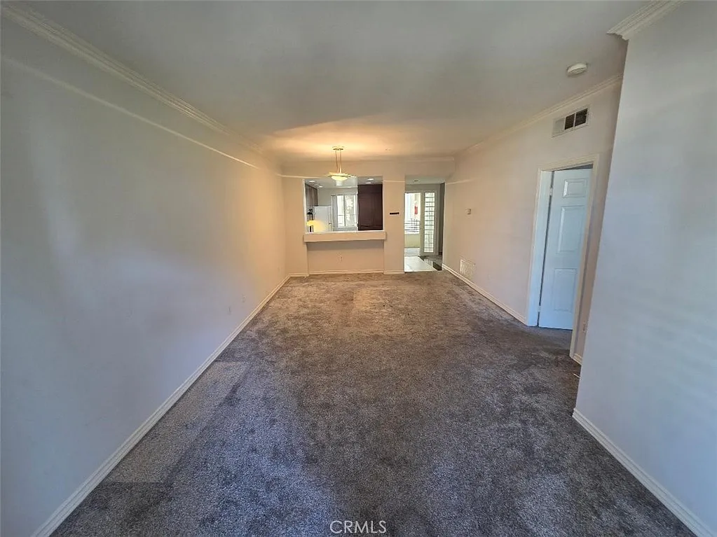1 bed, 952 sqft, $2,795 — Photo 2