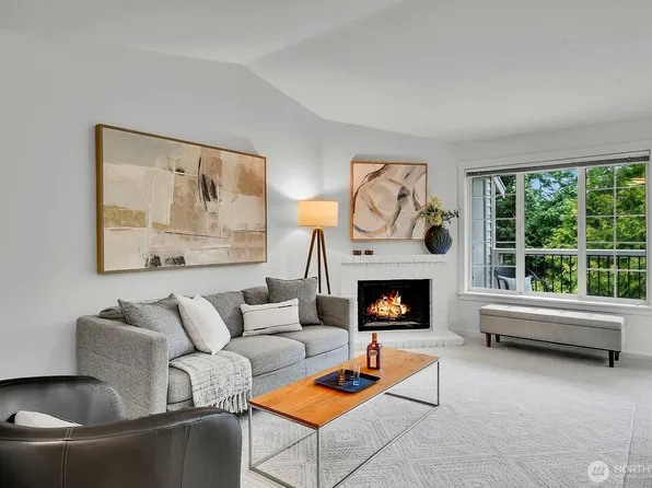 12404 E Gibson Road #B-304, Everett, WA 98204