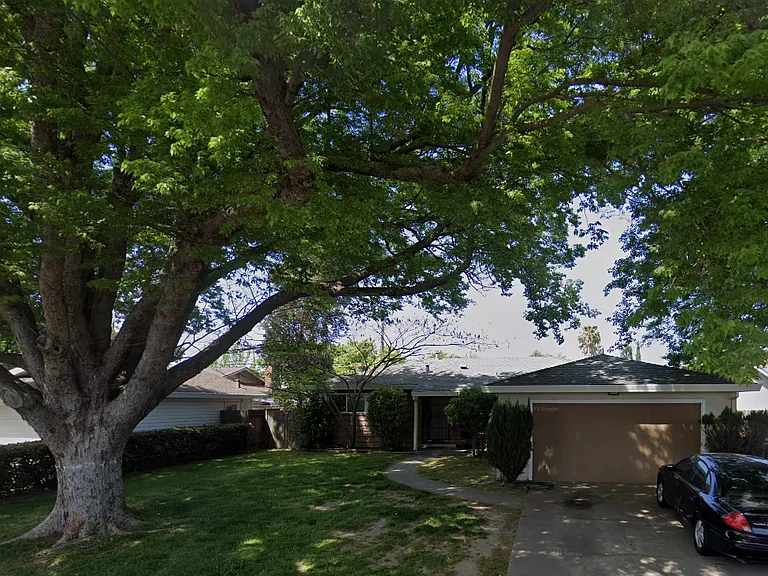 1601 Florin Rd — Photo 1