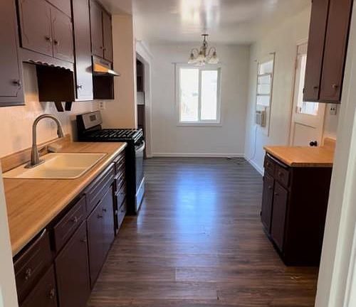 3rd image of 1809 Idalou Ave