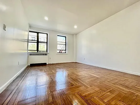 Rented by REAL New York | media 7