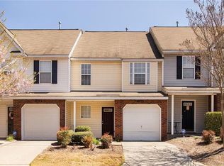 10618 Pointed Leaf Ct, Charlotte, NC 28213