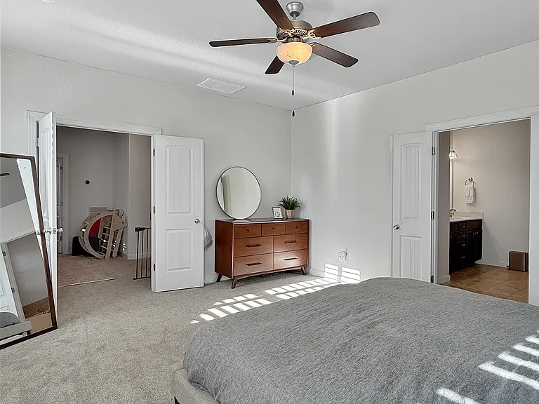 Masterbedroom