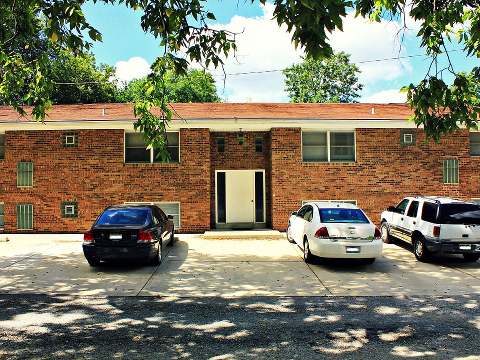 Springdale Manor