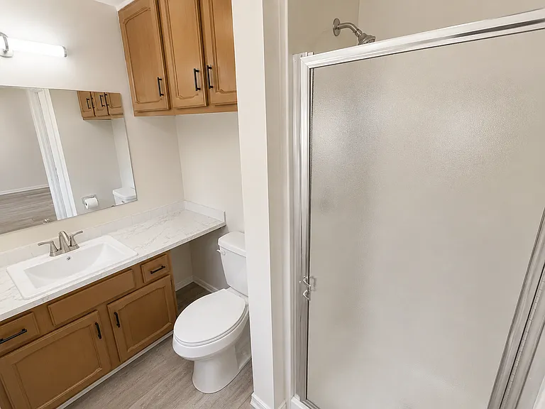 Master Bedroom Bathroom