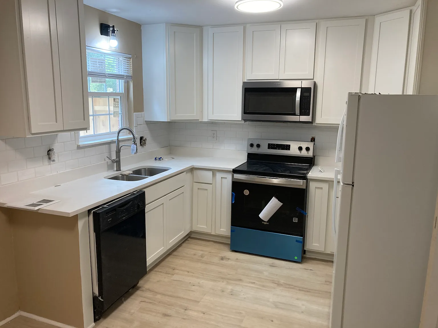 2 bed, 1.5 bath, 1100 sqft, $1,250 — Photo 4
