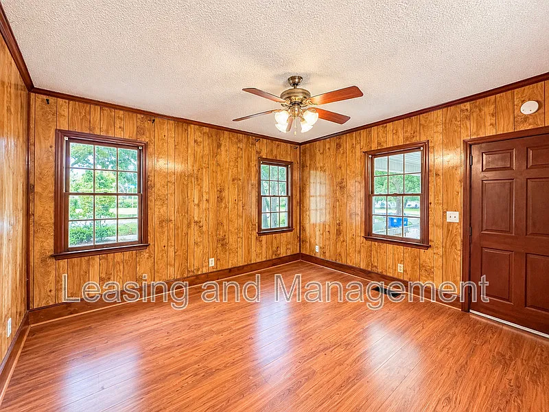 3 bed, 2.0 bath, 1400 sqft, $2,750 — Photo 4