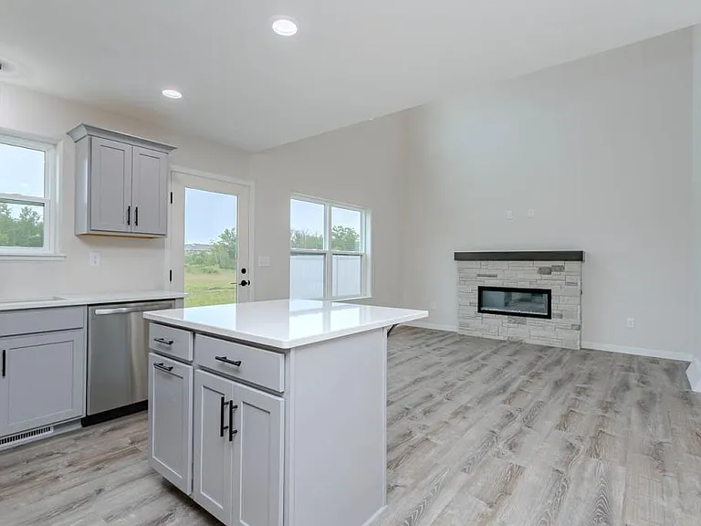 3504 Green Pastures Ln — Photo 9