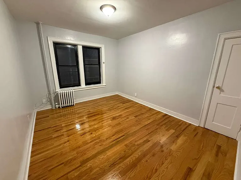809 Avenue E #10E — Photo 3