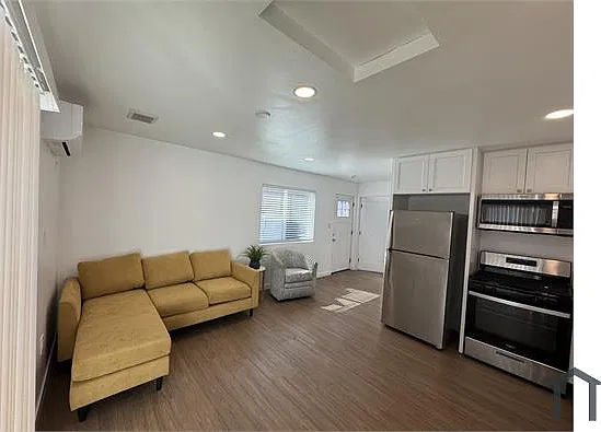 1 bed, $2,289 — Photo 3