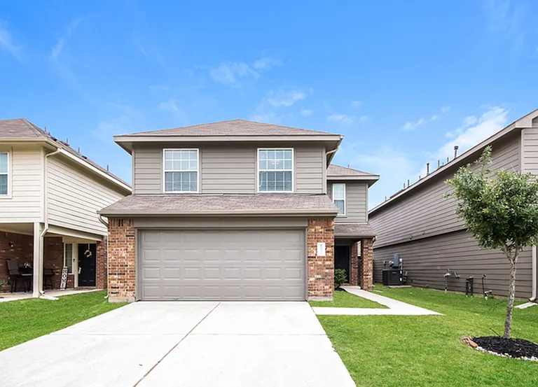 18534 Rock Flats Ravine Dr — Photo 1