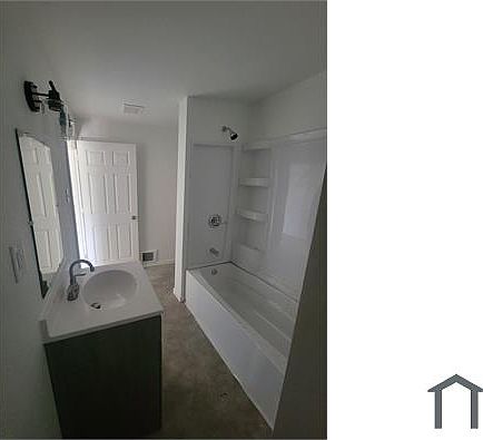 4th image of 430 Cottage Grove Ave #2A