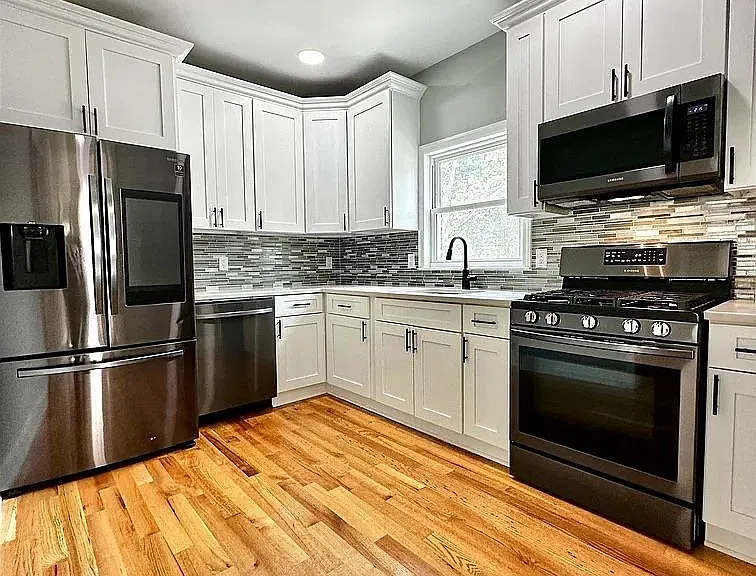 259 Duncan Ave #2 — Photo 4