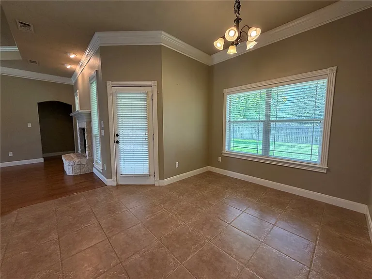 413 Cold Spring Dr — Photo 9