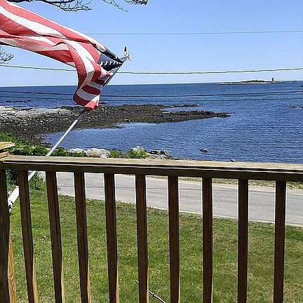 Flag shows the ocean breezes