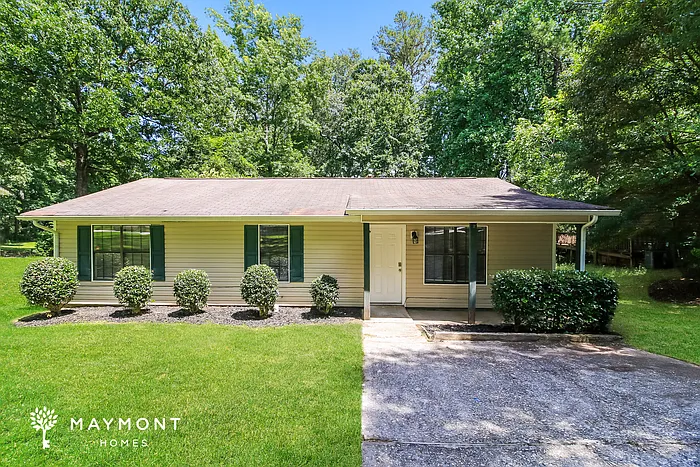 3 bed, 2.0 bath, 1188 sqft, $1,525 — Photo 1