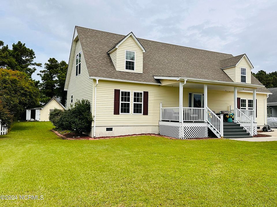 1st image of 303 Heron Court