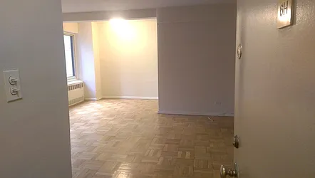 Rented by Manhattan Apartment Organization