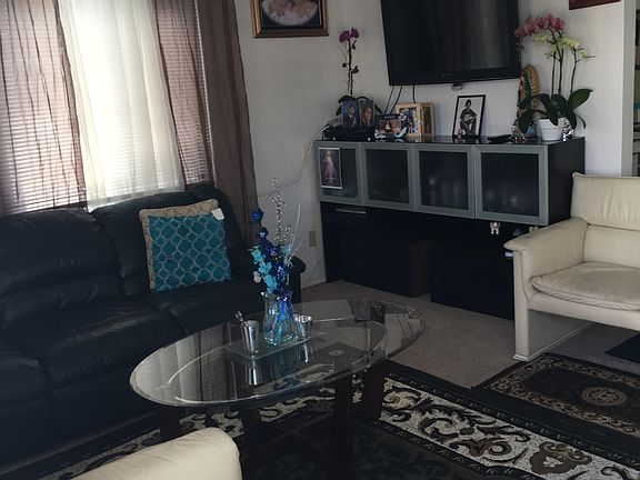 4th image of 1417-1425 Pacific Beach Drive