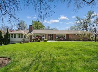 20 Dogwood Ln, Saint Louis, MO 63124