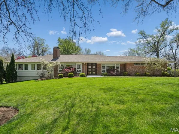 20 Dogwood Ln, Saint Louis, MO 63124