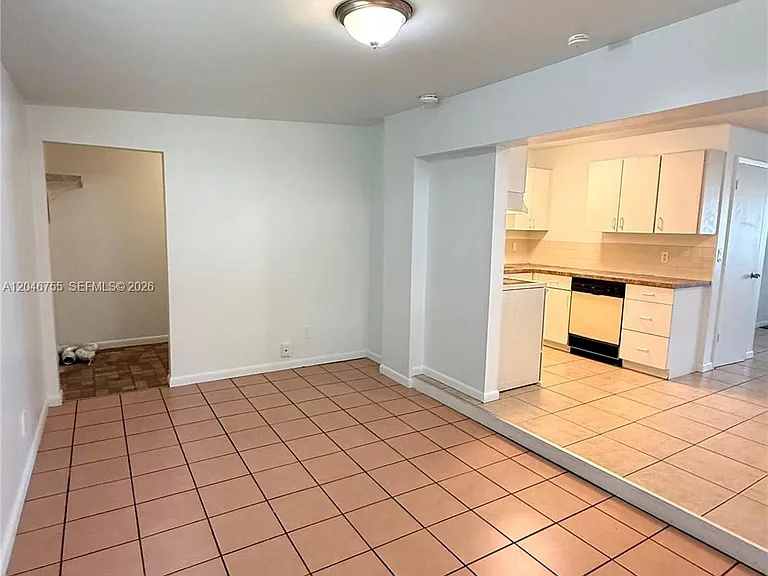 12096 Dolphin Dr — Photo 6