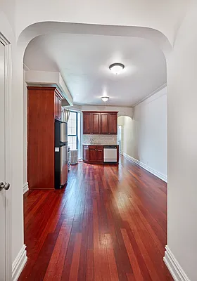 Rented by Vornado Realty Trust | media 7