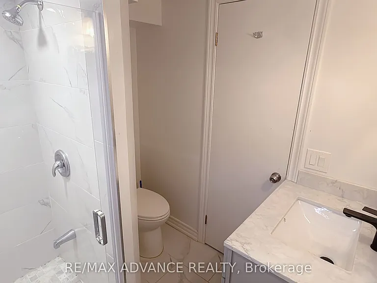 12 Daleena Dr #BASEMENT — Photo 3