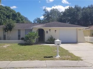 8828 Candlewick Ln, Port Richey, FL 34668
