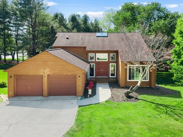 520 Seminole Dr, Blacksburg, VA 24060