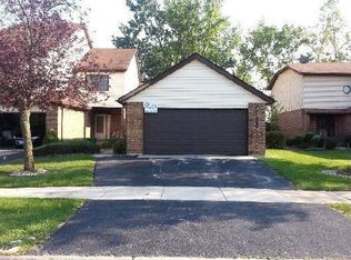 2555 Lake Shore Dr, Lynwood, IL