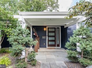 92 Clover Ln, Princeton, NJ 08540