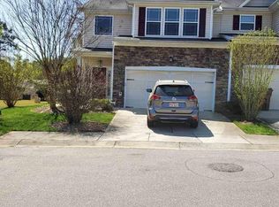 718 Ennis Creek Ln, Cary, NC 27513