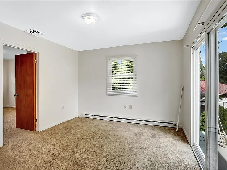 15 Stephen Rd — Photo 11