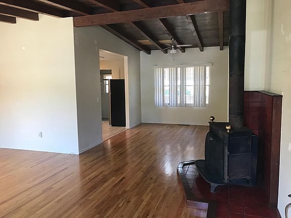 livingroom to dining