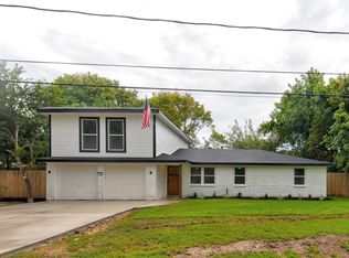3115 Michael St, Bacliff, TX 77518
