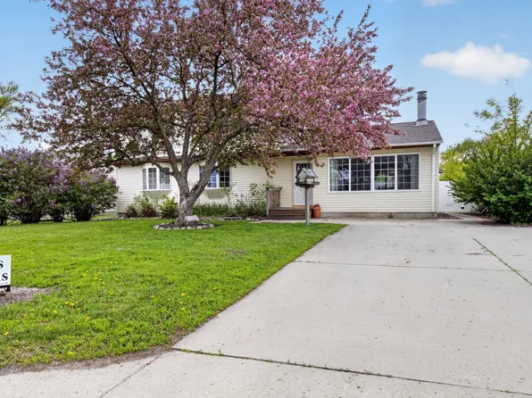 729 7th St S, Breckenridge, MN 56520