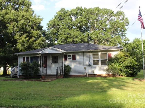 104 Hilltop St, Stanfield, NC 28163
