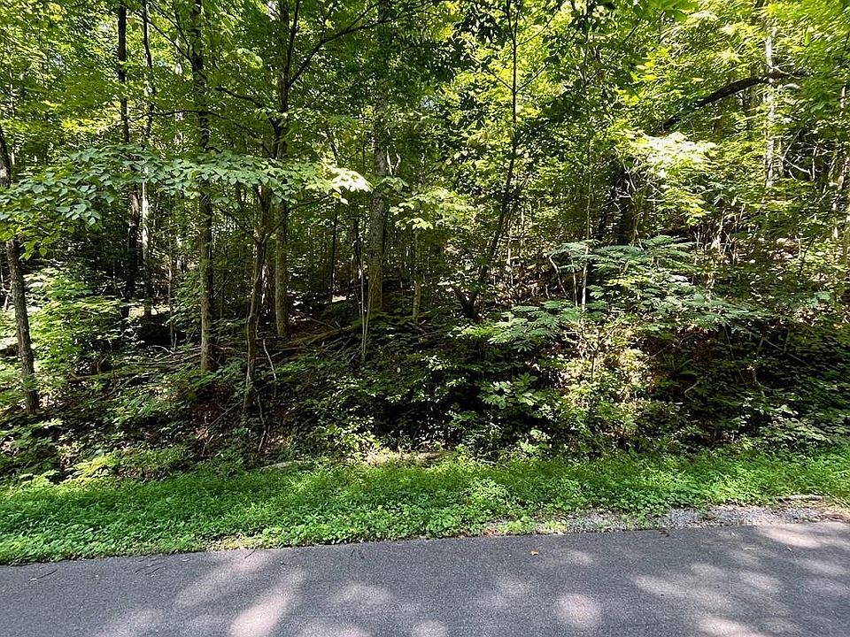 1st image of 27 Highland Rd Lot 27