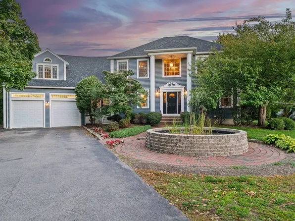 323 Pleasant St, Weymouth, MA 02190