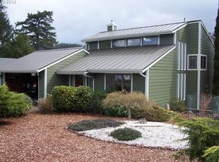 1113 Hemlock Ct, Reedsport, OR 97467