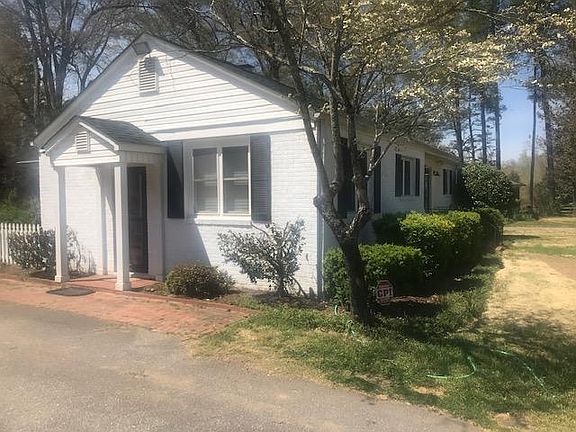 2nd image of 414 Parkdale Dr