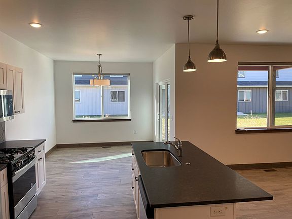 4th image of 1033 Cassandra Ln Unit B