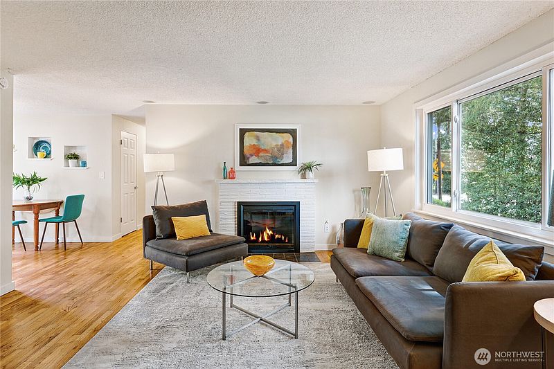 4th image of 8005 220th Street SW
