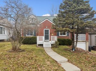 6122 Corbly Rd, Cincinnati, OH 45230