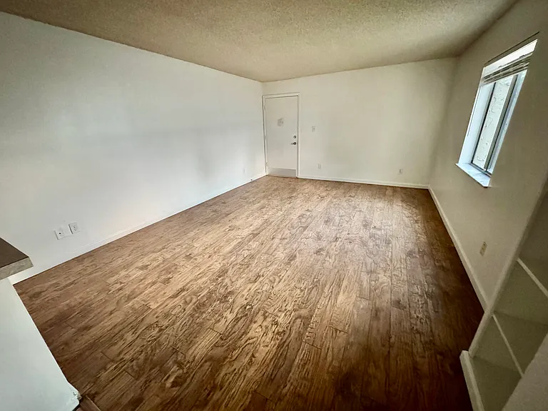 142 Springwood Cir #A — Photo 5