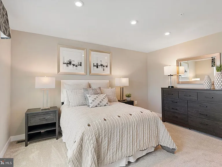 4771 Naples Ave — Photo 24