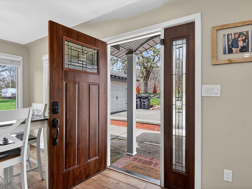 6337 Maybee Rd, photo 3