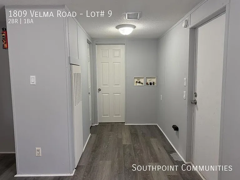 1809 Velma Rd #9 — Photo 9